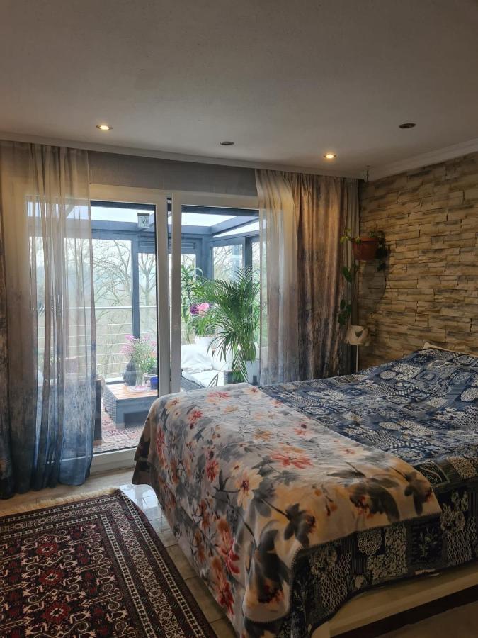 Cozy Room With A Beautiful Garden View Baunatal Exteriér fotografie